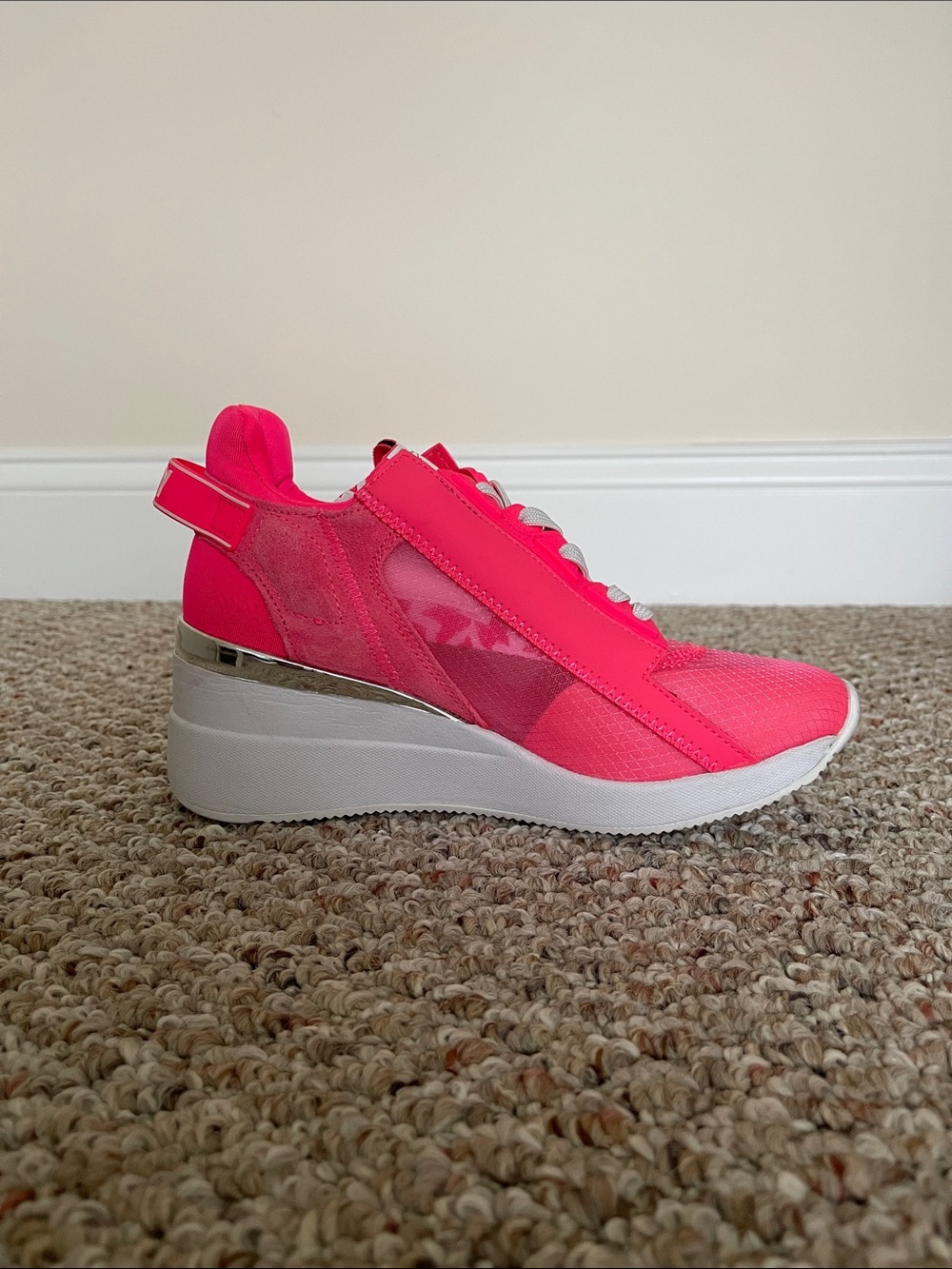DKNY Hot Pink Platform Sneakers with Silver Accent 36 Woman’s 6 - Picture 3 of 7